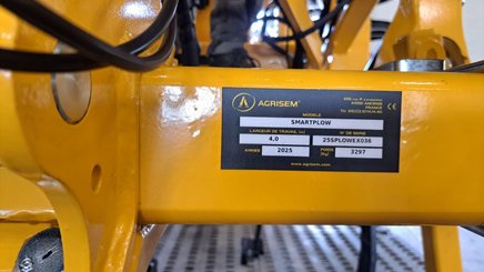Tined stubble cultivator Agrisem Smartplow porté Repliable