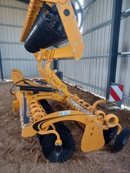 Disc stubble cultivator Agrisem Disc-O-Mulch Gold porté Fixe