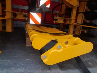 Disc stubble cultivator Agrisem Disc-O-Mulch Série R porté Repliable