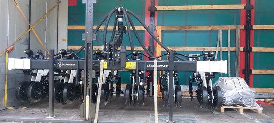No-till seed drill Agrisem Strip-Cat II porté Repliable
