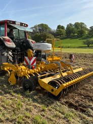 Disc stubble cultivator Agrisem Disc-O-Mulch Gold porté Fixe