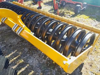 Disc stubble cultivator Agrisem Disc-O-Mulch Gold porté Fixe