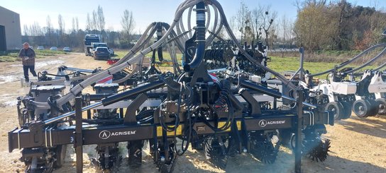 Precision seeder Agrisem CHEF traîné Repliable