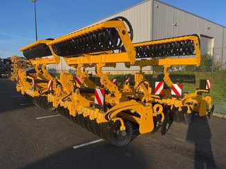 Disc stubble cultivator Agrisem Disc-O-Mulch Gold porté Fixe