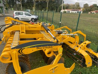 Disc stubble cultivator Agrisem Disc-O-Mulch Gold porté Repliable