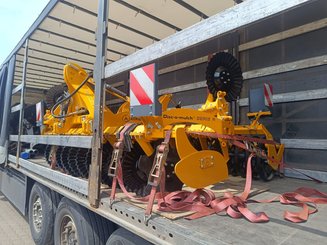 Disc stubble cultivator Agrisem Disc-O-Mulch Série R porté Fixe