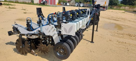 No-till seed drill Agrisem Strip-Cat II porté Repliable