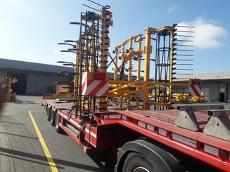 Tined stubble cultivator Agrisem Vibromulch porté Repliable