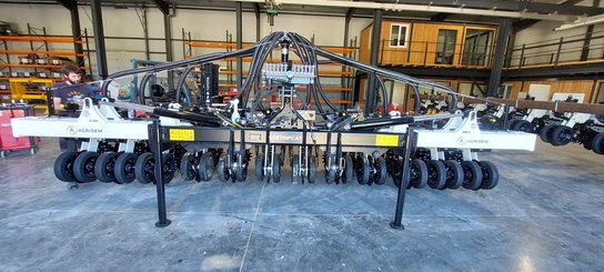 No-till seed drill Agrisem Strip-Cat II porté Repliable