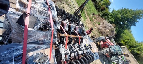 No-till seed drill Agrisem Strip-Cat II porté Repliable