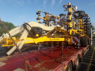 No-till seed drill Agrisem Vibrosem traîné Repliable