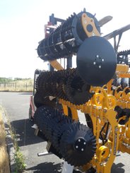 Disc stubble cultivator Agrisem Disc-O-Vigne
