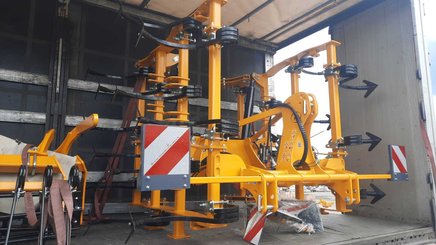 Tined stubble cultivator Agrisem Vibromulch porté Repliable