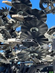 No-till seed drill Agrisem Strip-Cat II traîné Repliable