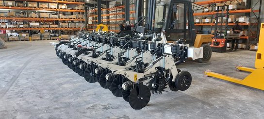No-till seed drill Agrisem Strip-Cat II porté Repliable