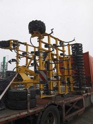 Tined stubble cultivator Agrisem Vibromulch porté Repliable