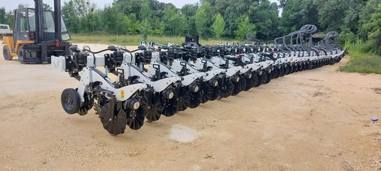 No-till seed drill Agrisem Strip-Cat II porté Repliable