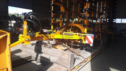 Tined stubble cultivator Agrisem Vibromulch porté Repliable