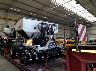 No-till seed drill Agrisem mBOSS Rétractable