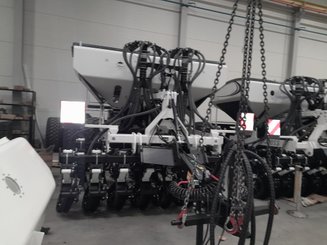 No-till seed drill Agrisem mBOSS Rétractable