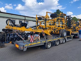Tined stubble cultivator Agrisem Vibromulch traîné Repliable