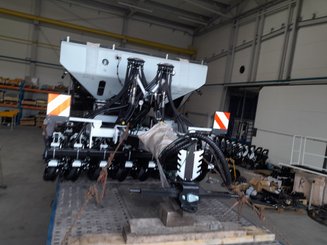 No-till seed drill Agrisem mBOSS Rétractable