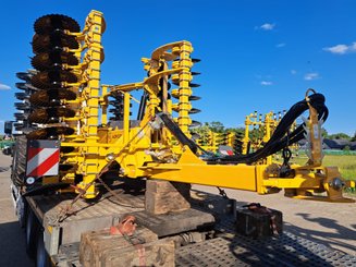 Disc stubble cultivator Agrisem Disc-O-Mulch Gold traîné Repliable