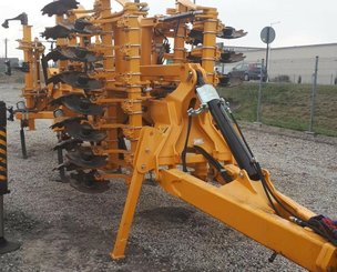 Stubble cultivator Agrisem Maximulch Série 6 traîné Repliable