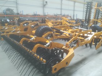 Disc stubble cultivator Agrisem Disc-O-Mulch Série R traîné Repliable