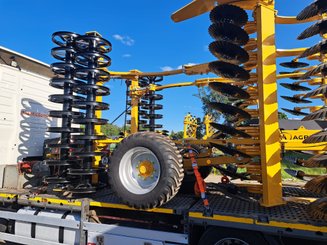 Disc stubble cultivator Agrisem Disc-O-Mulch Gold traîné Repliable