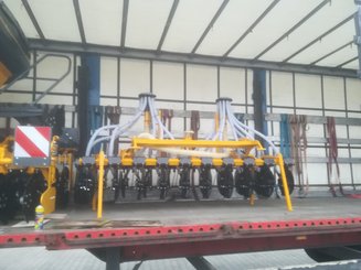 Conventional-till seed drill Agrisem Smartsem Concept Multi-tillage