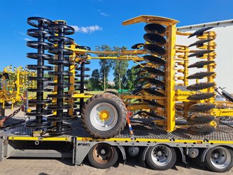 Disc stubble cultivator Agrisem Disc-O-Mulch Gold traîné Repliable