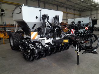 No-till seed drill Agrisem mBOSS Rétractable