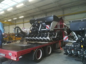 No-till seed drill Agrisem mBOSS Rétractable