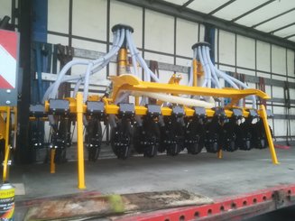 Conventional-till seed drill Agrisem Smartsem Concept Multi-tillage