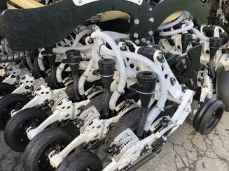 No-till seed drill Agrisem mBOSS Rétractable