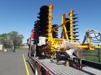 Disc stubble cultivator Agrisem Disc-O-Mulch Série R traîné Repliable