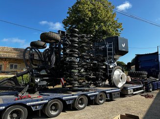 No-till seed drill Agrisem Strip-Cat II traîné Repliable