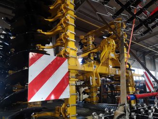 Disc stubble cultivator Agrisem Disc-O-Mulch Gold porté Repliable