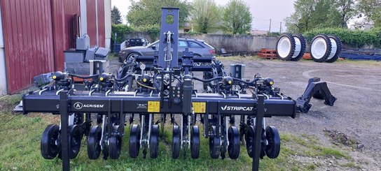 No-till seed drill Agrisem Strip-Cat II porté Fixe