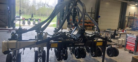 No-till seed drill Agrisem Strip-Cat II porté Repliable