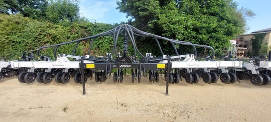 No-till seed drill Agrisem Strip-Cat II porté Repliable
