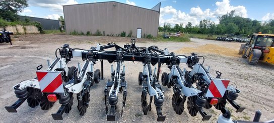 No-till seed drill Agrisem Strip-Cat II porté Repliable