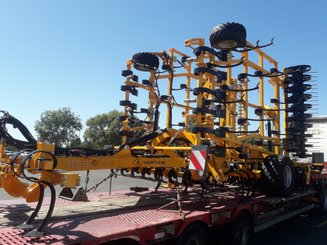 Tined stubble cultivator Agrisem Vibromulch traîné Repliable