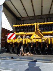 Disc stubble cultivator Agrisem Disc-O-Mulch Gold porté Repliable