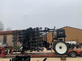 No-till seed drill Agrisem Strip-Cat II traîné Repliable