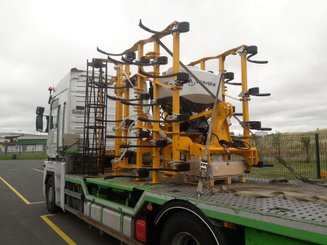 Tined stubble cultivator Agrisem Vibromulch porté Repliable