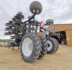 No-till seed drill Agrisem Strip-Cat II traîné Repliable