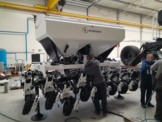 No-till seed drill Agrisem mBOSS Fixe