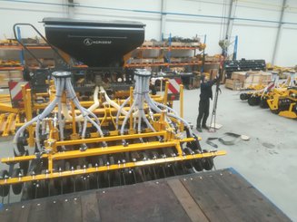 Conventional-till seed drill Agrisem Smartsem Concept Multi-tillage
